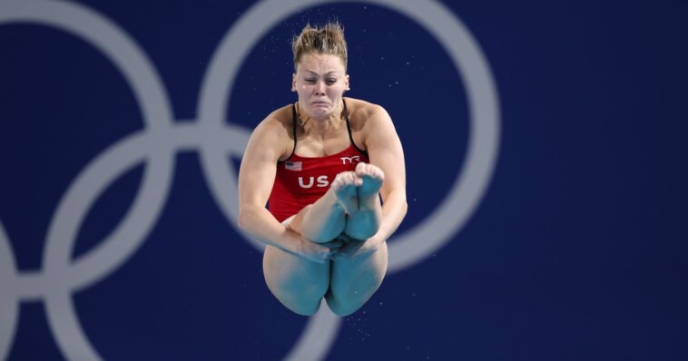 brutal:-olympic-american-diver-gets-0.0-score-after-nightmare-accident