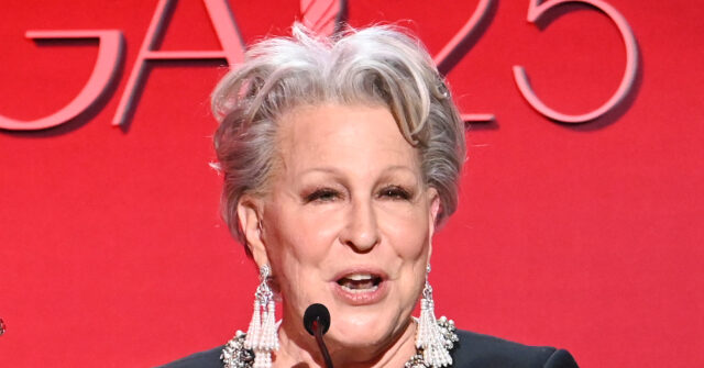 disney-star-bette-midler-says-‘corrupt’-news-media-secretly-helping-trump-win-by-airing-mar-a-lago-press-conference