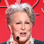 disney-star-bette-midler-says-‘corrupt’-news-media-secretly-helping-trump-win-by-airing-mar-a-lago-press-conference