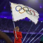 los-angeles-allegedly-plans-to-spend-$500k-to-install-olympic-flags-at-city-hall