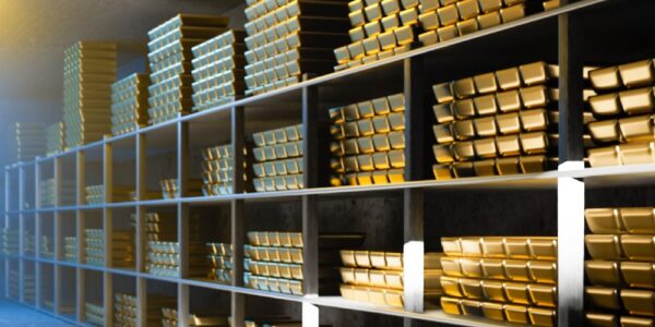 should-americans-wait-for-the-election-before-moving-into-gold-and-silver?