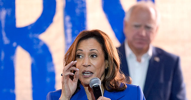 off-script-disaster:-kamala-harris-confounds-pa-crowd-with-word-salad-on-‘duality-of-democracy’