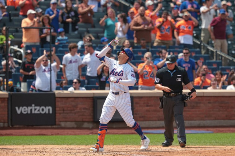 mets-fans-heated-over-brandon-nimmo-home-run-call-during-roku-broadcast:-‘totally-sucked’