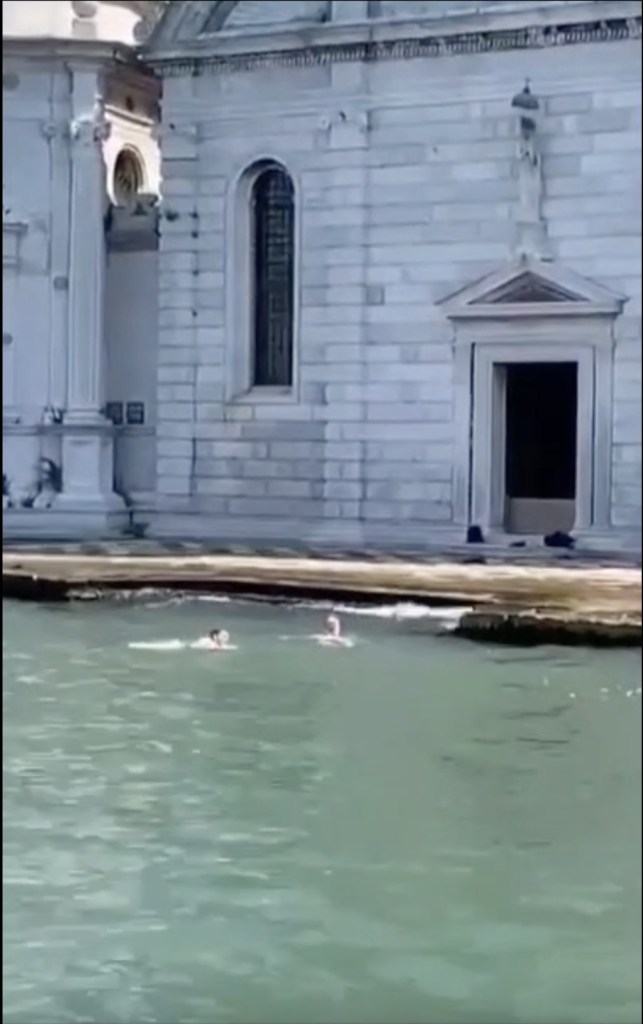 ‘shameful’-tourists-swim-at-venice-cemetery-as-tensions-with-locals-rise:-‘at-a-loss-for-words’