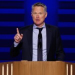 watch:-nba-coach-steve-kerr-says-it’s-time-for-trump-to-go-‘night-night’-during-bizarre-dnc-joke,-sparks-backlash