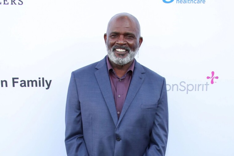 lawrence-taylor’s-latest-felony-charges-dropped-in-florida