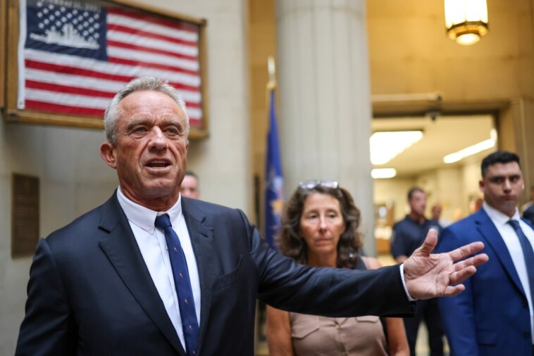 rfk-jr.-to-suspend-campaign-after-month-of-talks-with-trump-allies,-snub-by-democrats