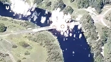 moment-ukraine-destroys-russian-bridges-in-kursk-with-us-made-weapons