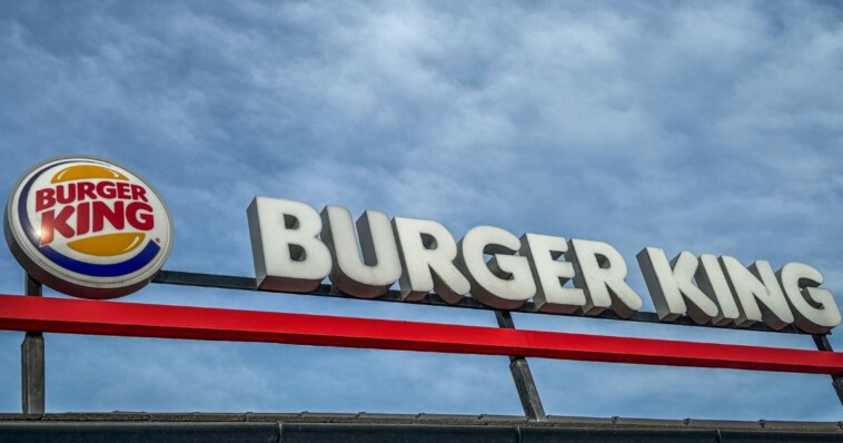 burger-king-cook-who-never-missed-a-day-of-work-in-27-year-career-chooses-new-path-after-chain-gives-mediocre-gift