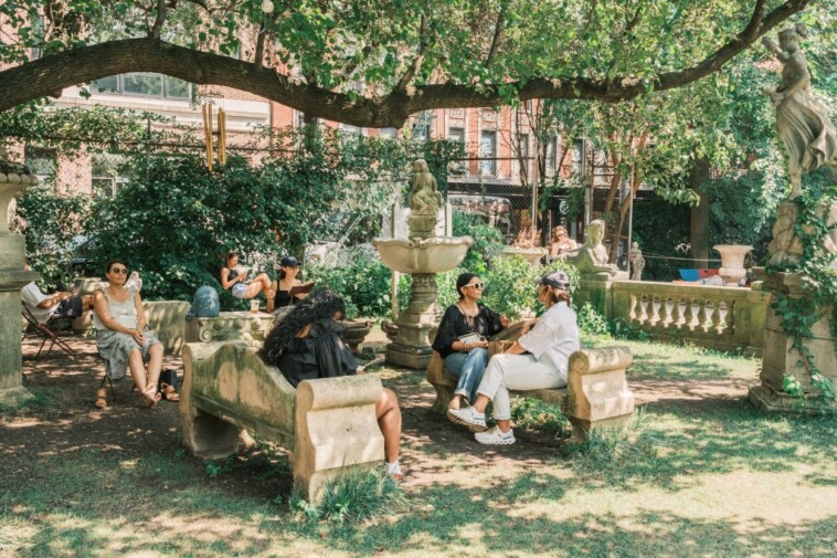 robert-de-niro,-martin-scorsese-and-patti-smith-join-fight-to-save-little-italy-garden-from-affordable-housing