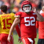 chiefs-sign-key-patrick-mahomes-protector-creed-humphrey-to-historic-$72-million-deal