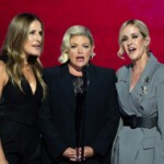 the-chicks-ripped-for-‘awful’-‘star-spangled-banner’-performance-at-dnc