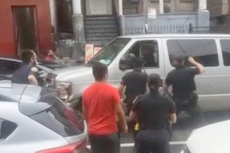 wild-video-shows-nypd-helplessly-trying-to-stop-nyc-van-thief-from-smashing-into-cars