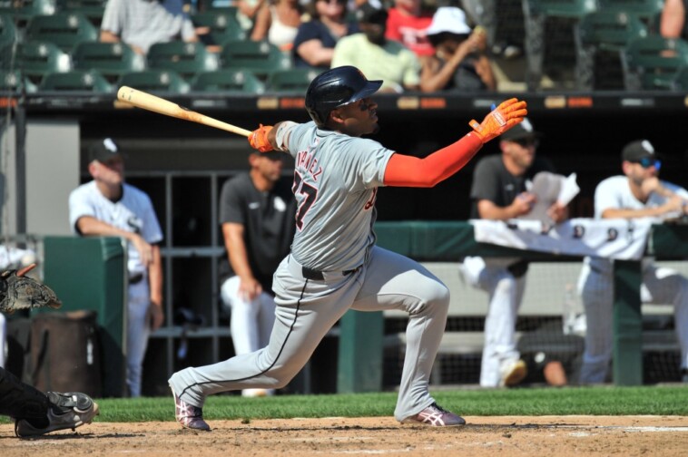 white-sox-handed-100th-loss-by-tigers-to-inch-closer-to-1962-mets