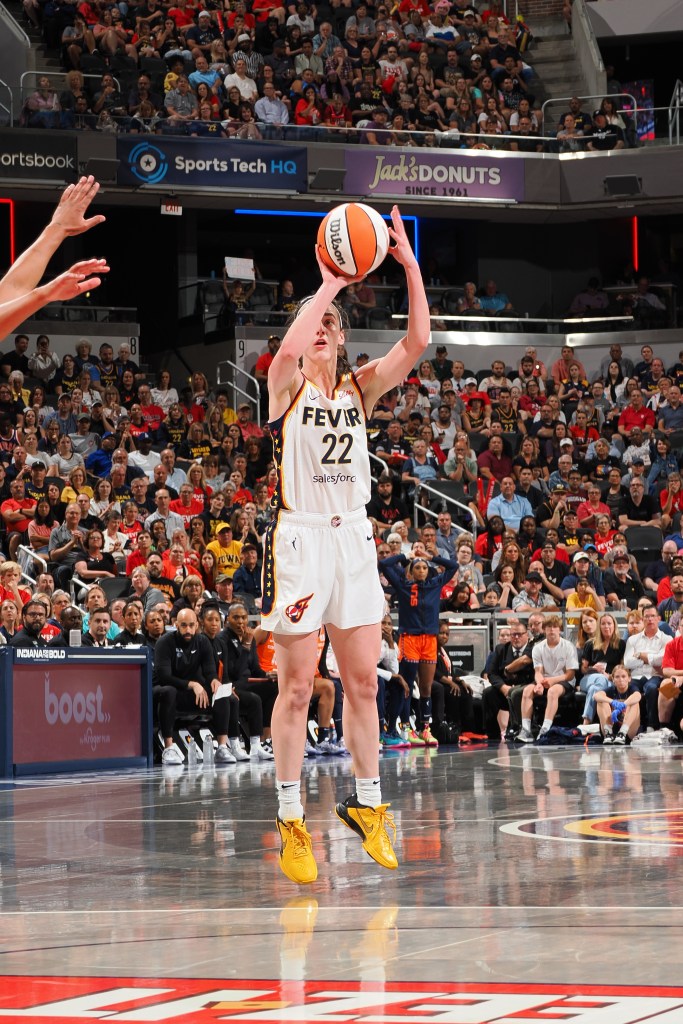 caitlin-clark-sets-wnba-single-season-rookie-3-point-record