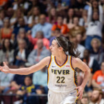 fever-star-caitlin-clark-breaks-wnba-rookie-3-point-record-in-matchup-with-connecticut-sun