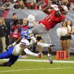 college-football-predictions:-old-dominion-south-carolina,-unlv-houston-picks