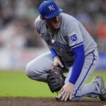 royals-first-baseman-vinnie-pasquantino-will-miss-6-8-weeks-with-broken-thumb-after-disastrous-play