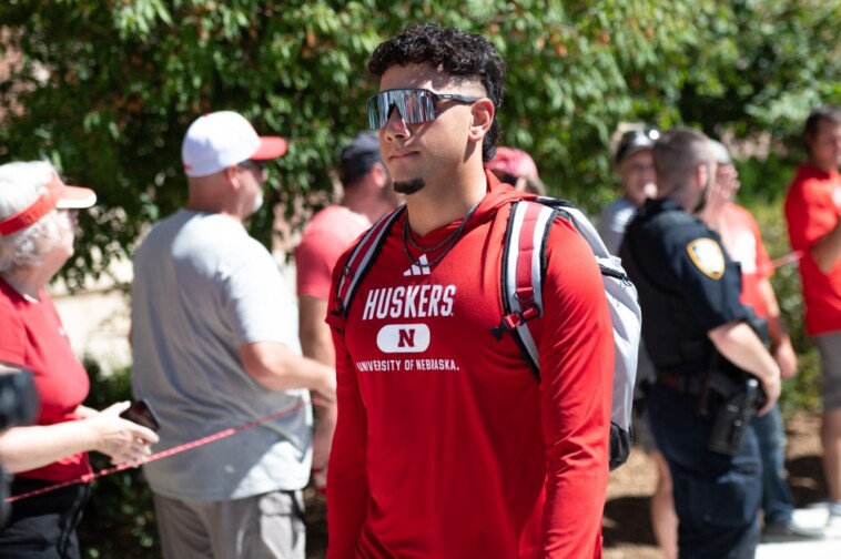 nebraska’s-dylan-raiola-goes-viral-for-striking-similarities-to-patrick-mahomes:-‘lil-cuzzo!!’