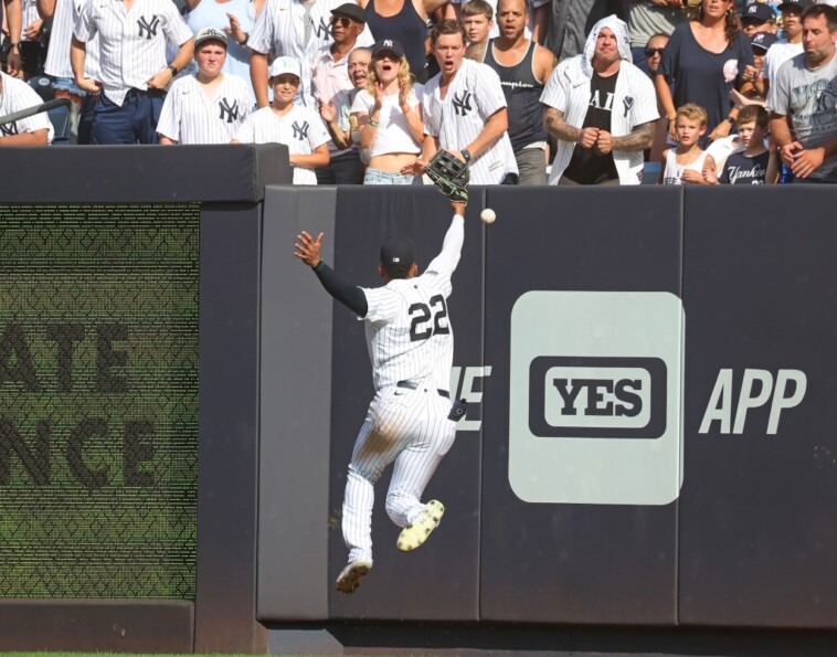 yankees’-juan-soto-commits-several-defensive-miscues-in-forgettable-day-in-outfield