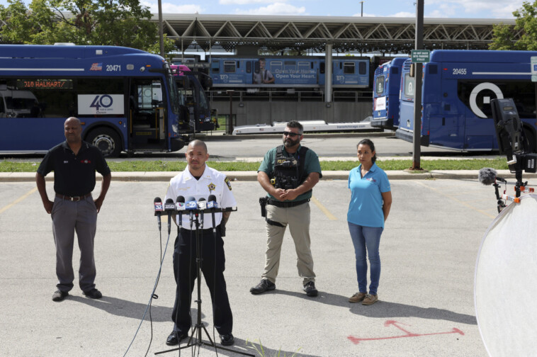 ‘shocking’-attack-on-chicago-area-subway-train-kills-four