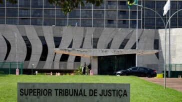 brazil-supreme-court-upholds-judge’s-decision-to-block-elon-musk’s-x-across-country