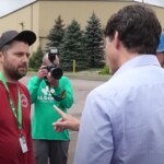 canadian-pm-justin-trudeau-humiliated-when-steelworker-turns-photo-op-into-tense-confrontation