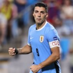 suarez-to-retire-from-uruguay-with-record-69-goals