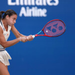 us-open:-usa’s-emma-navarro-rallies-from-5-1-second-set-deficit-to-stun-paula-badosa-for-first-trip-to-semifinals