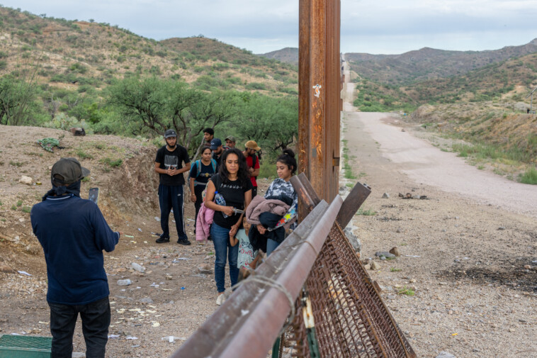 arizona-poised-to-pass-border-crackdown-with-ballot-measure-—-but-will-it-boost-trump?