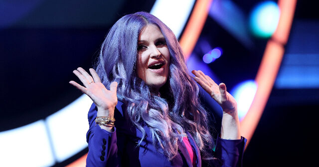 kelly-osbourne-leaving-united-states-over-school-shootings