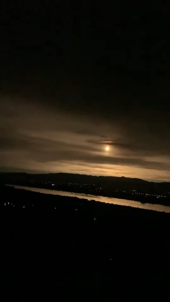 asteroid-burns-up-in-earth’s-atmosphere-over-philippines,-creating-‘spectacular-fireball’