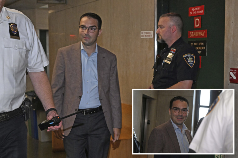 ex-nyc-buildings-chief-eric-ulrich-says-he-can’t-pay-for-his-lawyer-in-massive-bribery-scheme-case