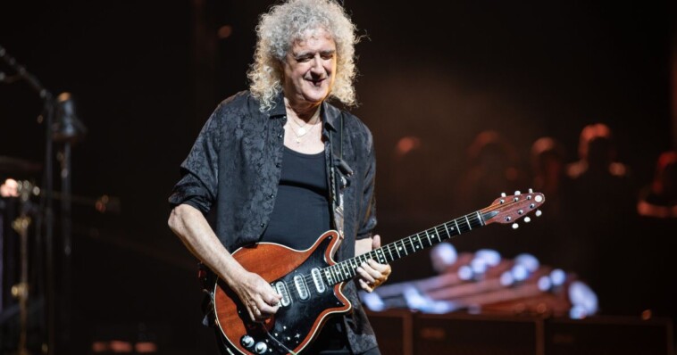 queen-guitarist-brian-may-suffers-stroke-‘out-of-the-blue’