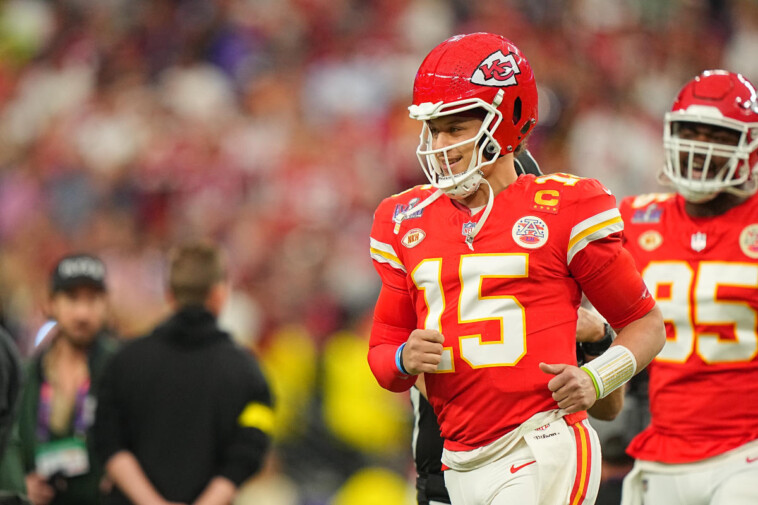 how-much-does-it-cost-to-be-a-chiefs-fan-in-2024?-here’s-how-to-watch-every-game-this-season