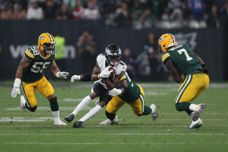 playing-field-conditions-in-brazil-for-packers-eagles-had-everyone-slipping-around