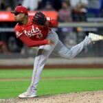 edwin-diaz-makes-family-history-with-brother-in-electric-mets-outing