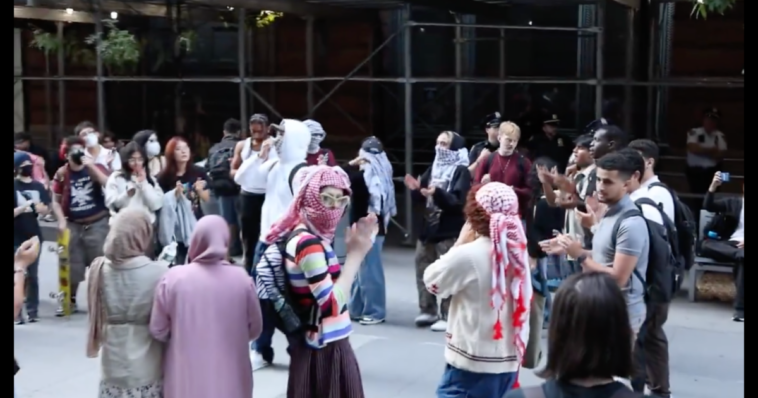 sick:-anti-israel-protestors-taunt-in-coming-freshman-jewish-students-in-nyc-with-chants-referencing-murdered-hostages-(video)