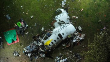 investigators-find-signs-of-ice-buildup-on-doomed-brazil-plane-that-caught-fire-and-plummeted-to-ground,-killing-62