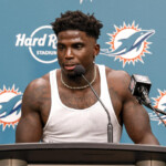 police-release-body-camera-footage-from-tyreek-hill’s-detainment-ahead-of-dolphins’-season-opener