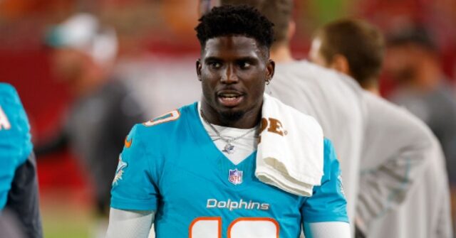 miami-police-release-body-cam-footage-for-tyreek-hill-arrest:-‘take-me-to-jail’