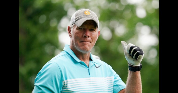 nfl-legend-brett-favre-has-an-important-message-about-celebrities-who-tell-people-how-to-vote