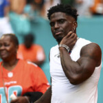 dolphins’-tyreek-hill-joins-agent-in-calling-for-officer-involved-in-incident-to-be-fired