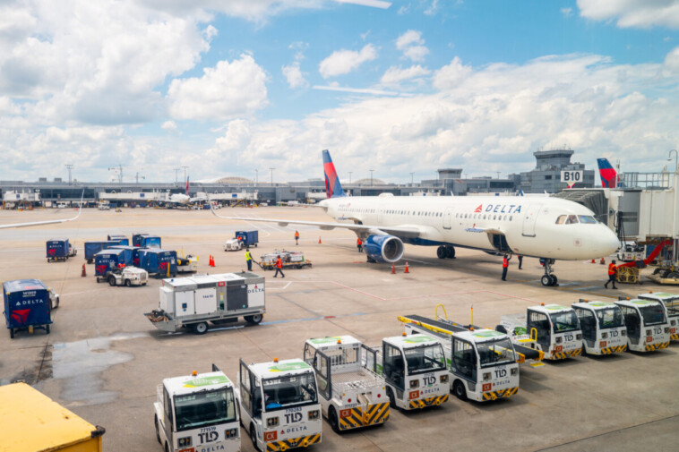 delta-planes-collide-on-atlanta-airport-tarmac