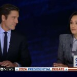 moderators-call-timeout-to-huddle-and-discuss-strategy-with-kamala