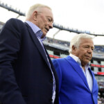 robert-kraft-reportedly-wants-to-know-why-jerry-jones-is-in-the-pro-football-hall-of-fame-and-he-isn’t