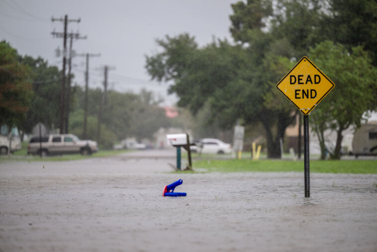 thousands-left-without-power-after-hurricane-francine-makes-landfall-in-louisiana