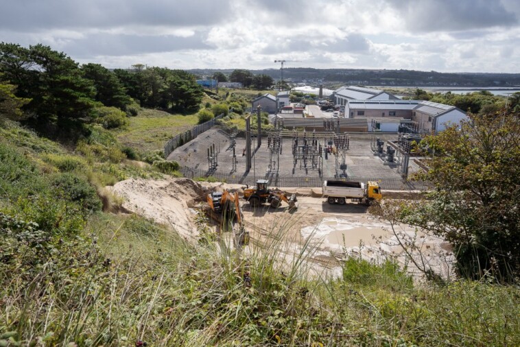 sand-from-‘britain’s-best-beach’-being-sold-for-profit-—-and-destroying-the-shore