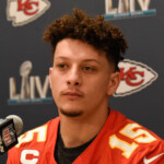 patrick-mahomes-reveals-why-he-won’t-be-endorsing-a-presidential-candidate