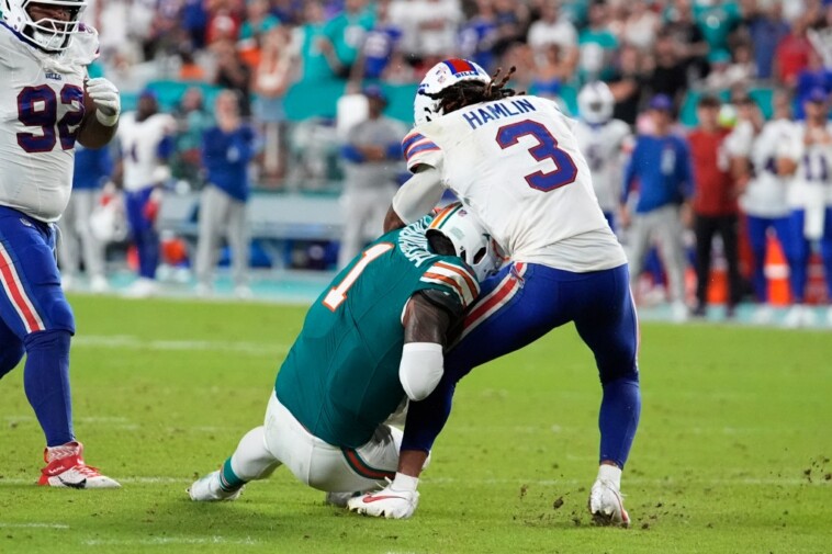 tua-tagovailoa-exits-with-concussion-after-taking-big-hit-to-head-in-major-dolphins-scare